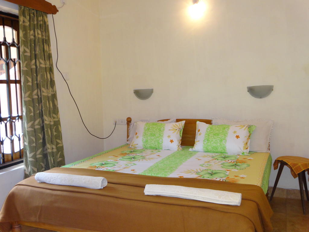 Pinto Guest House Candolim Cameră foto